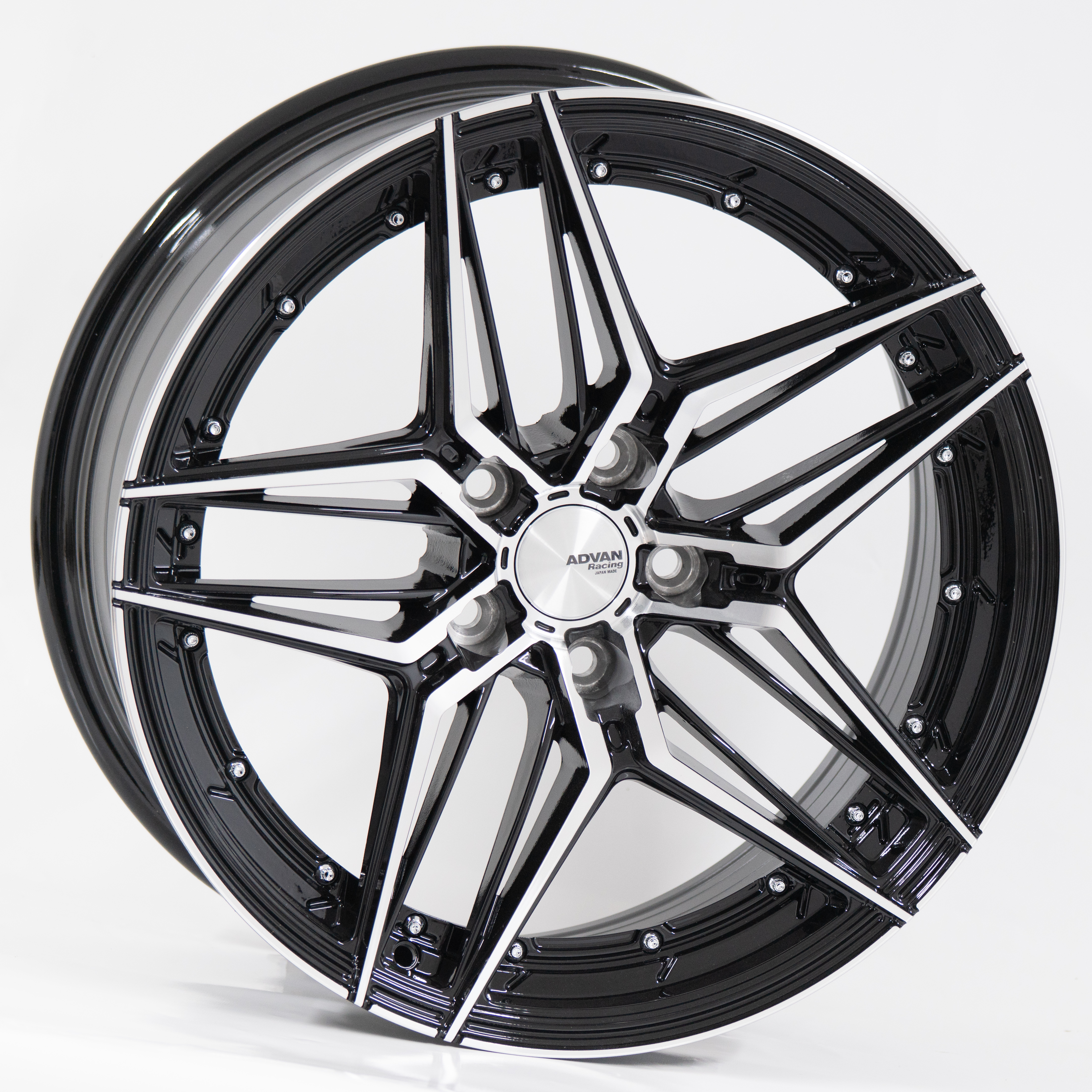 19/5x114.3 Kipardo XF007 J8.5 ET35 DIA73.1