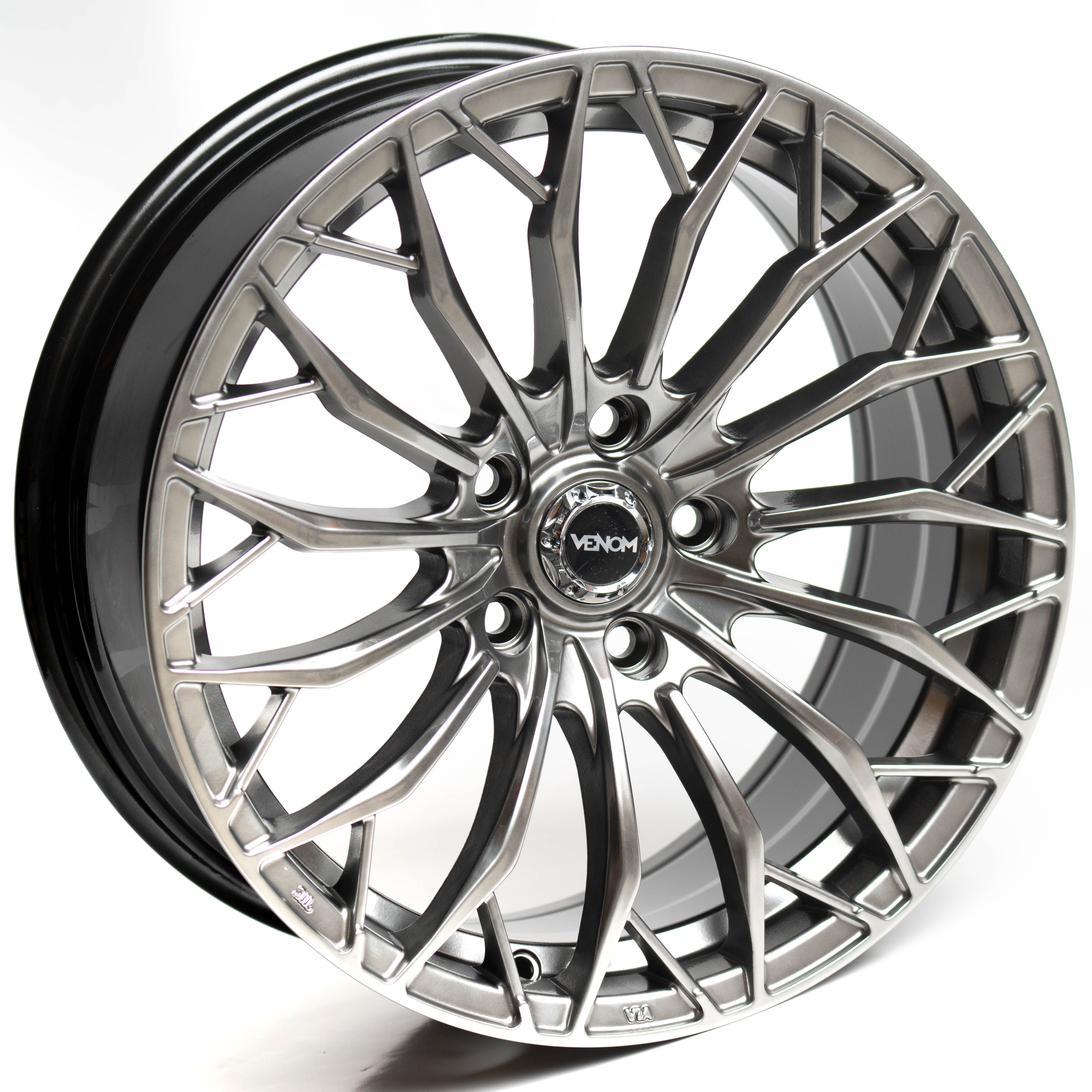 17/5x114.3 Kipardo R124 J7.5 ET38 DIA73.1
